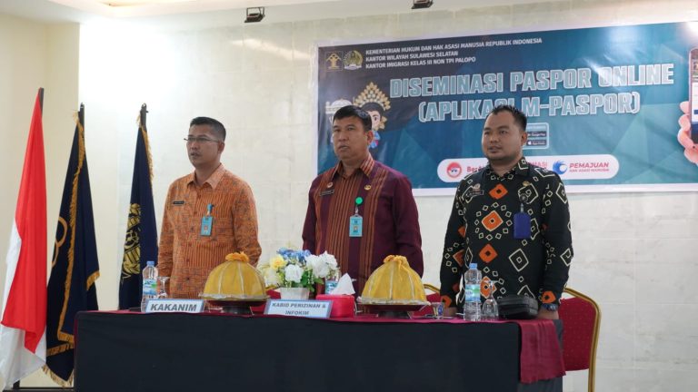 Kanim Palopo Melaksanakan Diseminasi Aplikasi Paspor Online ( M-Paspor ) Dihadapan Lurah dan Camat Kota Palopo