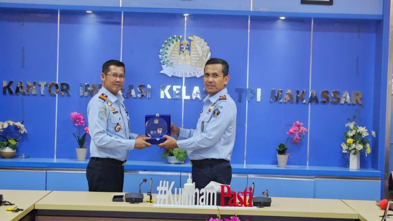 Kantor Imigrasi Kelas III Non TPI Palopo Mengunjungi Kantor Imigrasi Kelas I TPI Makassar Dalam Rangka Studi.