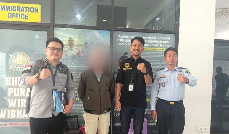 KANTOR IMIGRASI PALOPO KEMBALI MENDEPORTASI SEORANG WARGA NEGARA MALAYSIA