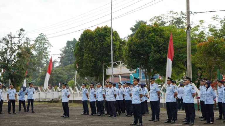 Kenang Jasa Pahlawan, Kanim Palopo Laksanakan Upacara Tabur Bunga