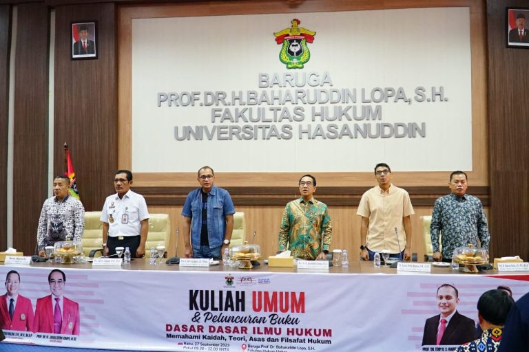 Wakil Menteri Hukum dan HAM Luncurkan Buku Dasar-Dasar Ilmu Hukum di UNHAS