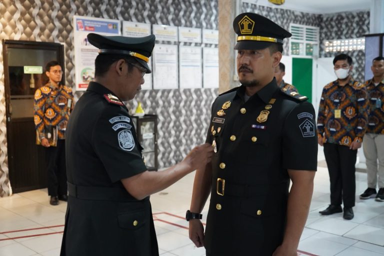 IMIGRASI PALOPO LANTIK PEJABAT ADMINISTRASI KEIMIGRASIAN BARU