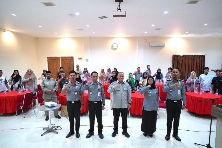 IMIGRASI PALOPO MENSOSIALISASIKAN PASPOR ELEKTRONIK DI HOTEL VALUE KOTA PALOPO
