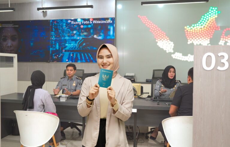 Paspor Elektronik dengan Fitur Keamanan Terbaru Mulai Diterbitkan November 2025